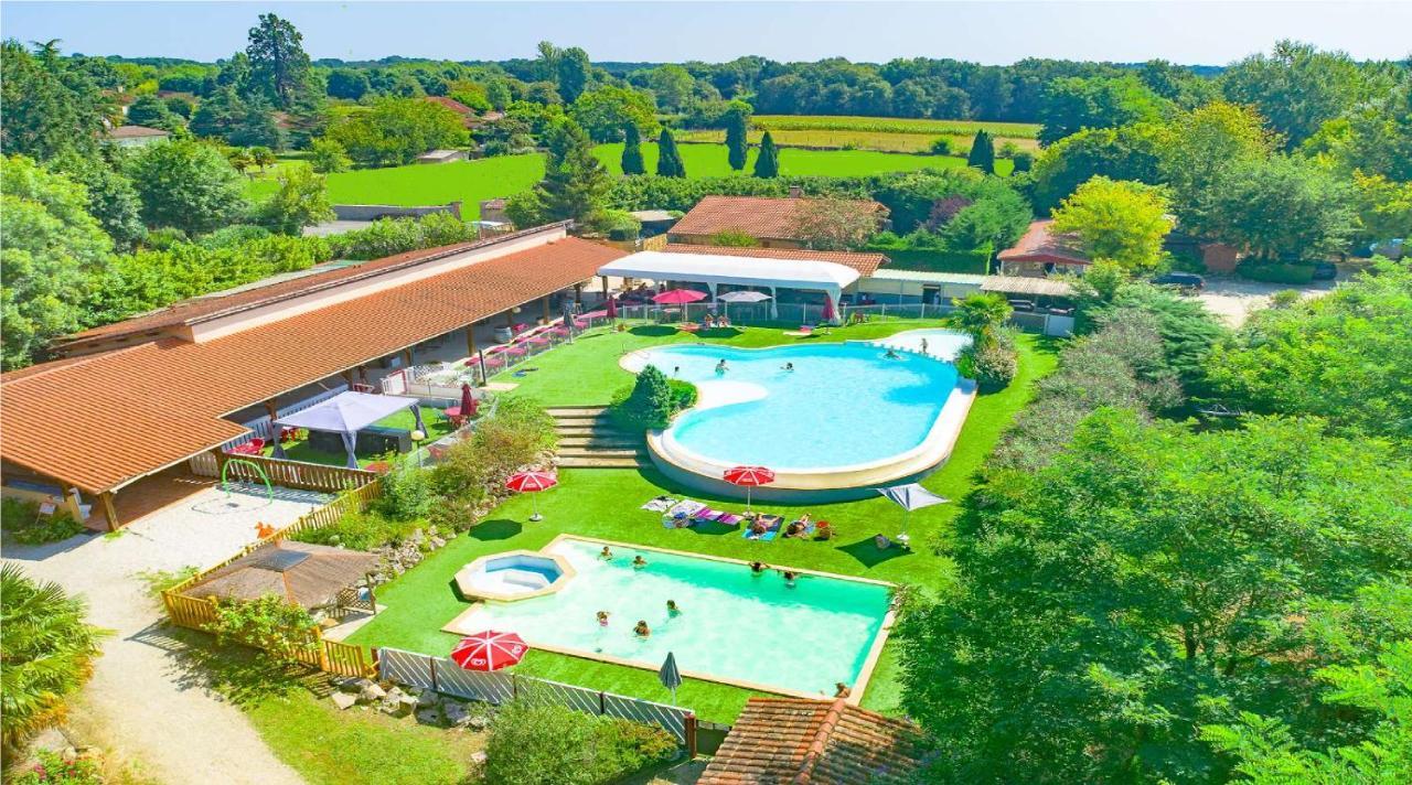 Hotel Camping Les Lacs De Courtes Estang Exteriér fotografie